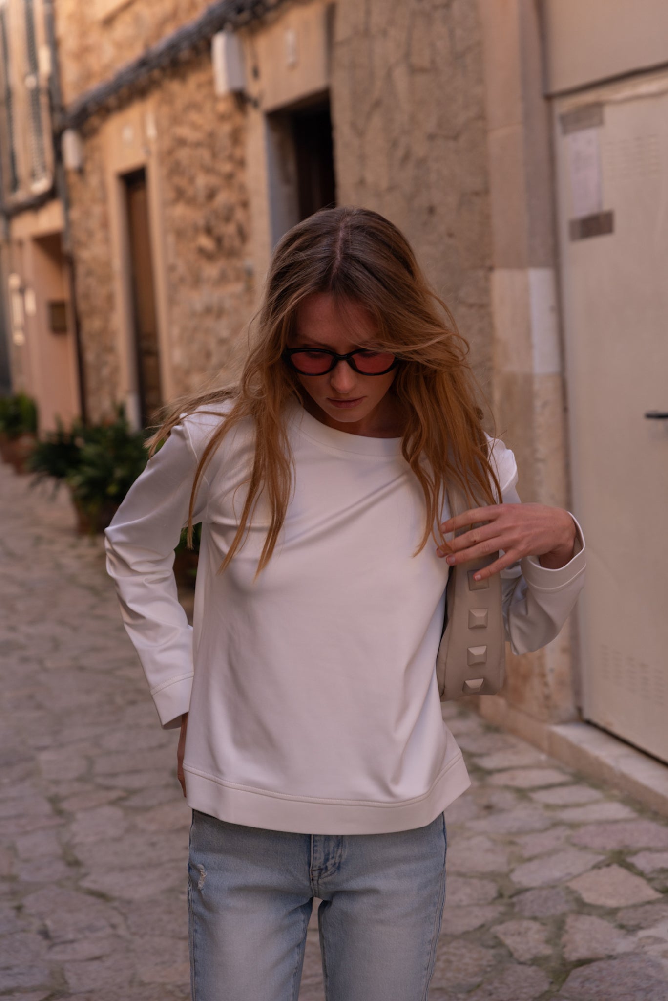 White Sweatshirt (Scuba)