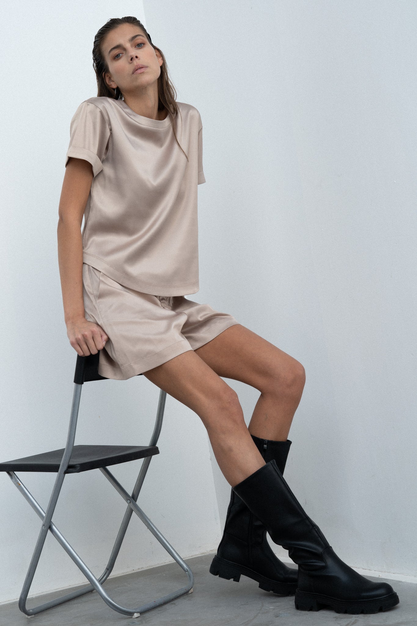 Nude T-Shirt (Satin)